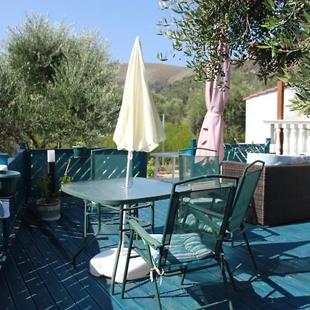 Beautiful 2-bed In Zakynthos Βίλα